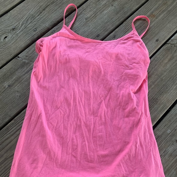 5 old navy tank tops - Picture 2 of 6